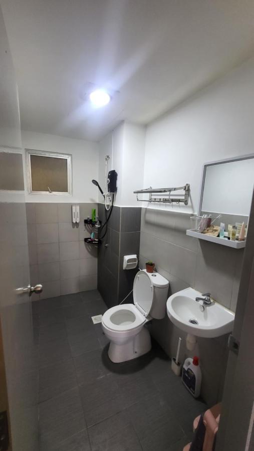 Homestay Suria Pantai Bangsar Pangsapuri *