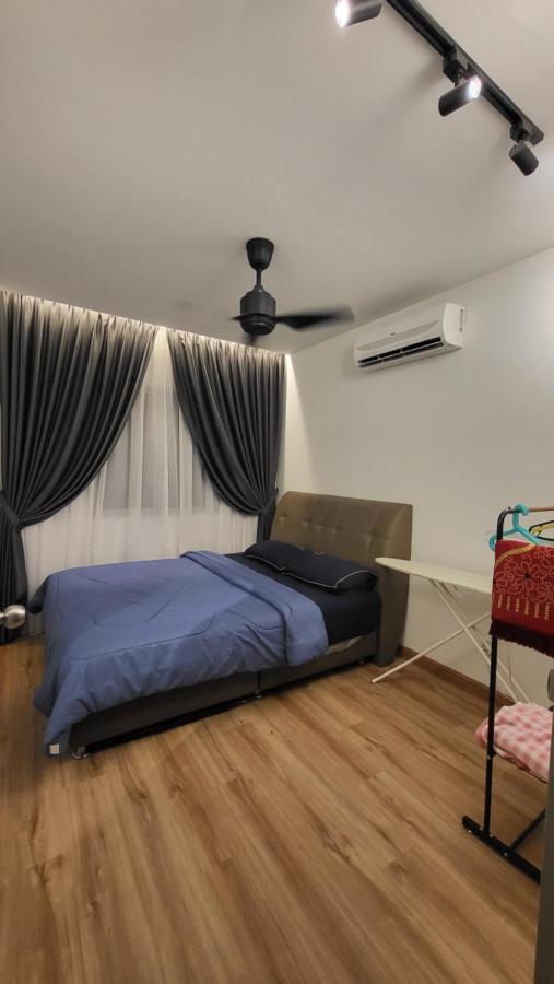 Homestay Suria Pantai Bangsar * Kuala Lumpur